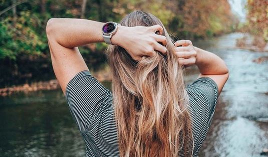 Garmin Venu Smartwatch für Alltag & Sport Garmin Venu Smartwatch für Alltag & Sport